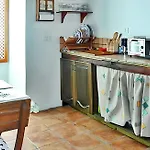 Dom wakacyjny Charming House In With Shared Pool La Laguna (Tenerife)