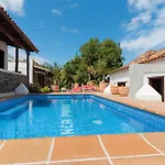 Dom wakacyjny Charming House In With Shared Pool La Laguna (Tenerife)