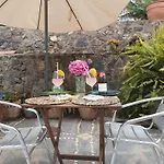 Charming House In With Shared Pool La Laguna (Tenerife)