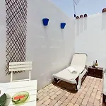 Charming House In With Shared Pool
