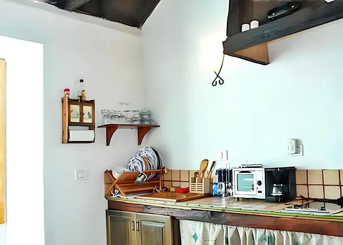 Charming House In With Shared Pool