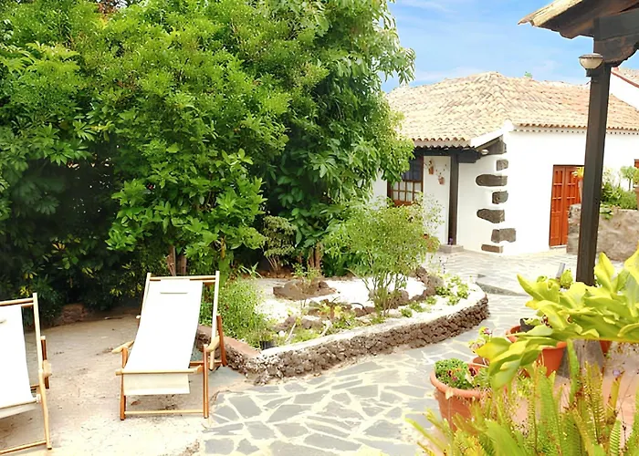 Semesterbostad Charming House In With Shared Pool La Laguna (Tenerife)