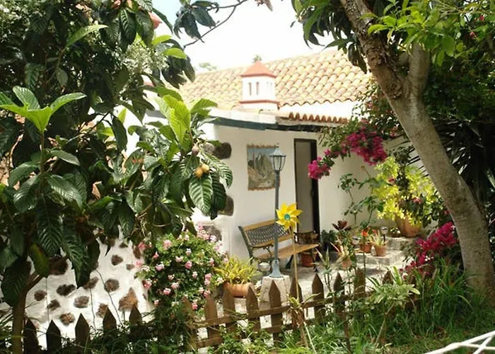 Holiday home Charming House In With Shared Pool *