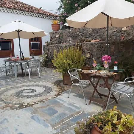 Charming House In With Shared Pool * Сан-Кристобаль-де-Ла-Лагуна